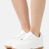 Even&Odd Sneakers BasseWhite Donna Sneakers EV411A0WT-A11 2 Even&Odd Sneakers BasseWhite Donna Sneakers EV411A0WT-A11 -Even&Odd 06b9876dd0ae49fb8799bc5013de43d5