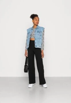 Even&Odd Pantaloni SportiviBlack Donna Pantaloni EV421A0BA-Q11 -Even&Odd 0b92925f7b244e04a400686602bf8f9f