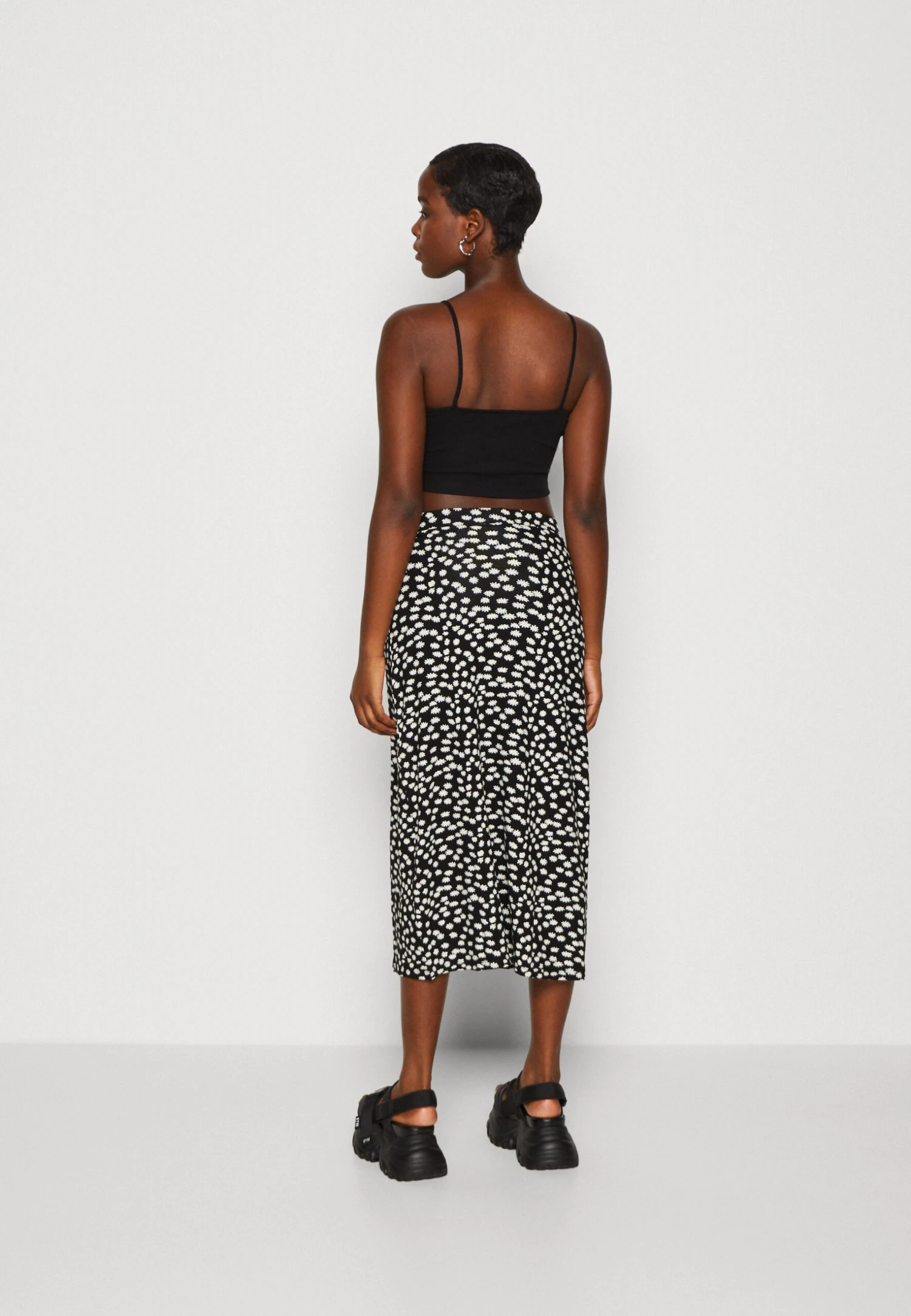 Even&Odd Gonna A TubinoBlack/White/Multi-Coloured Donna Gonne EV421B09D-Q15 5 Even&Odd Gonna A TubinoBlack/White/Multi-Coloured Donna Gonne EV421B09D-Q15 - immagine 3