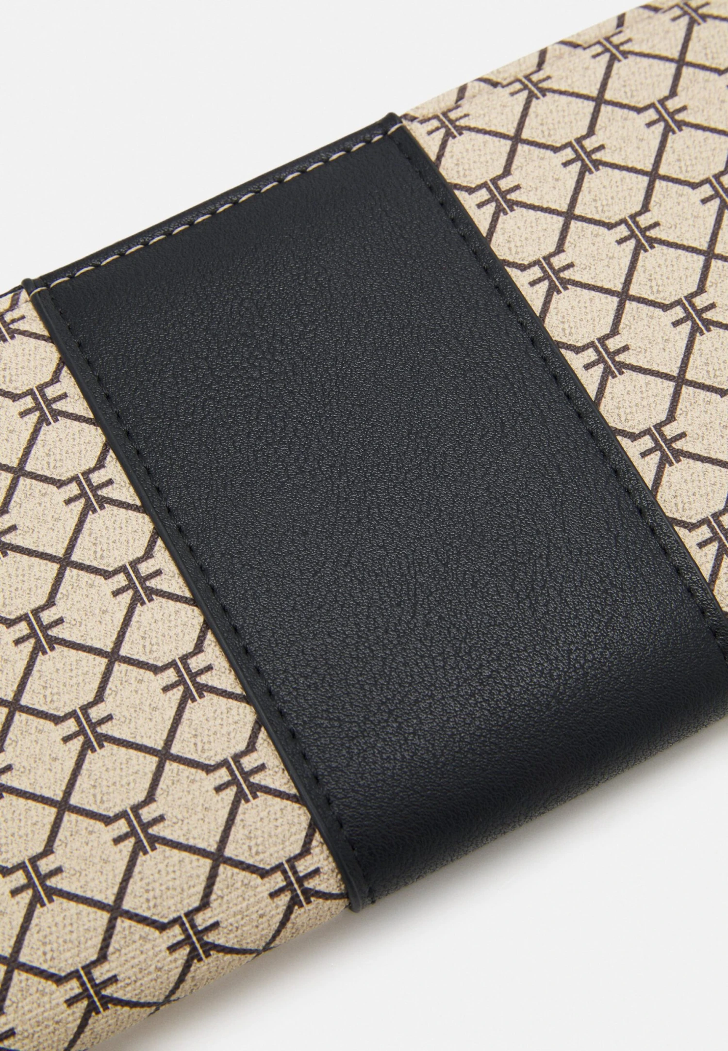 Even&Odd PortafoglioBlack Donna Portafogli E Portachiavi EV451F04H-Q11 8 Even&Odd PortafoglioBlack Donna Portafogli E Portachiavi EV451F04H-Q11 - immagine 6