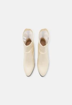 Even&Odd StivalettiBeige Donna Stivaletti EV411N07I-B11 -Even&Odd 3cd7b751fa7e4bebb79d2741fb2e803b