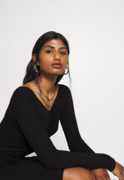 V Ausschnitt Ripp Mini Bodycon StrickkleidTubinoBlack Donna Vestiti EVF21C01P-Q11 11 V Ausschnitt Ripp Mini Bodycon StrickkleidTubinoBlack Donna Vestiti EVF21C01P-Q11 -Even&Odd 3f0fe4f0aa9e433aab0a47afa0ba305d