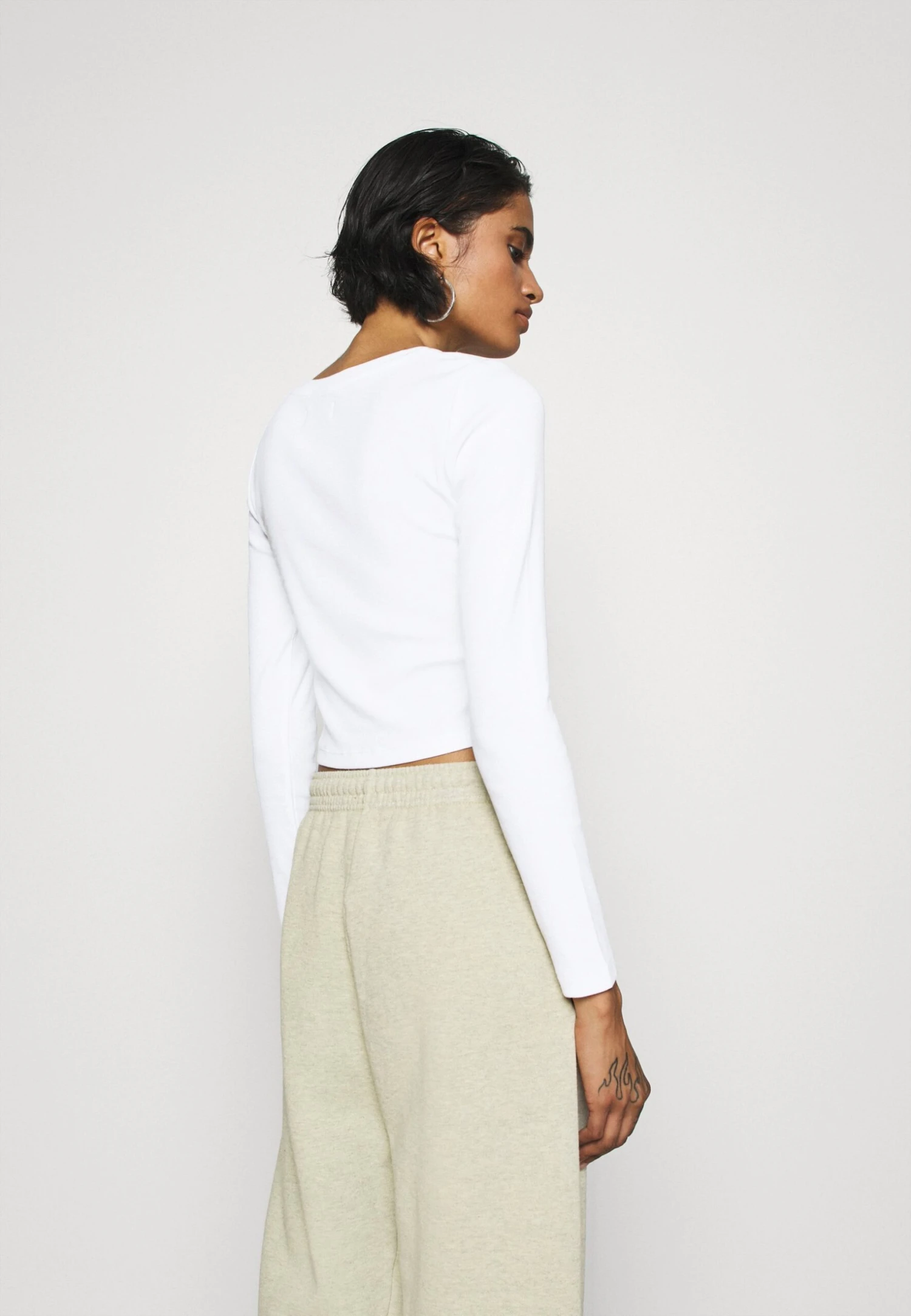 Even&Odd 3Er PackMaglietta A Manica LungaBlack/White/Light Grey Donna T-shirt E Top EV421D1HT-Q11 5 Even&Odd 3Er PackMaglietta A Manica LungaBlack/White/Light Grey Donna T-shirt E Top EV421D1HT-Q11 - immagine 3