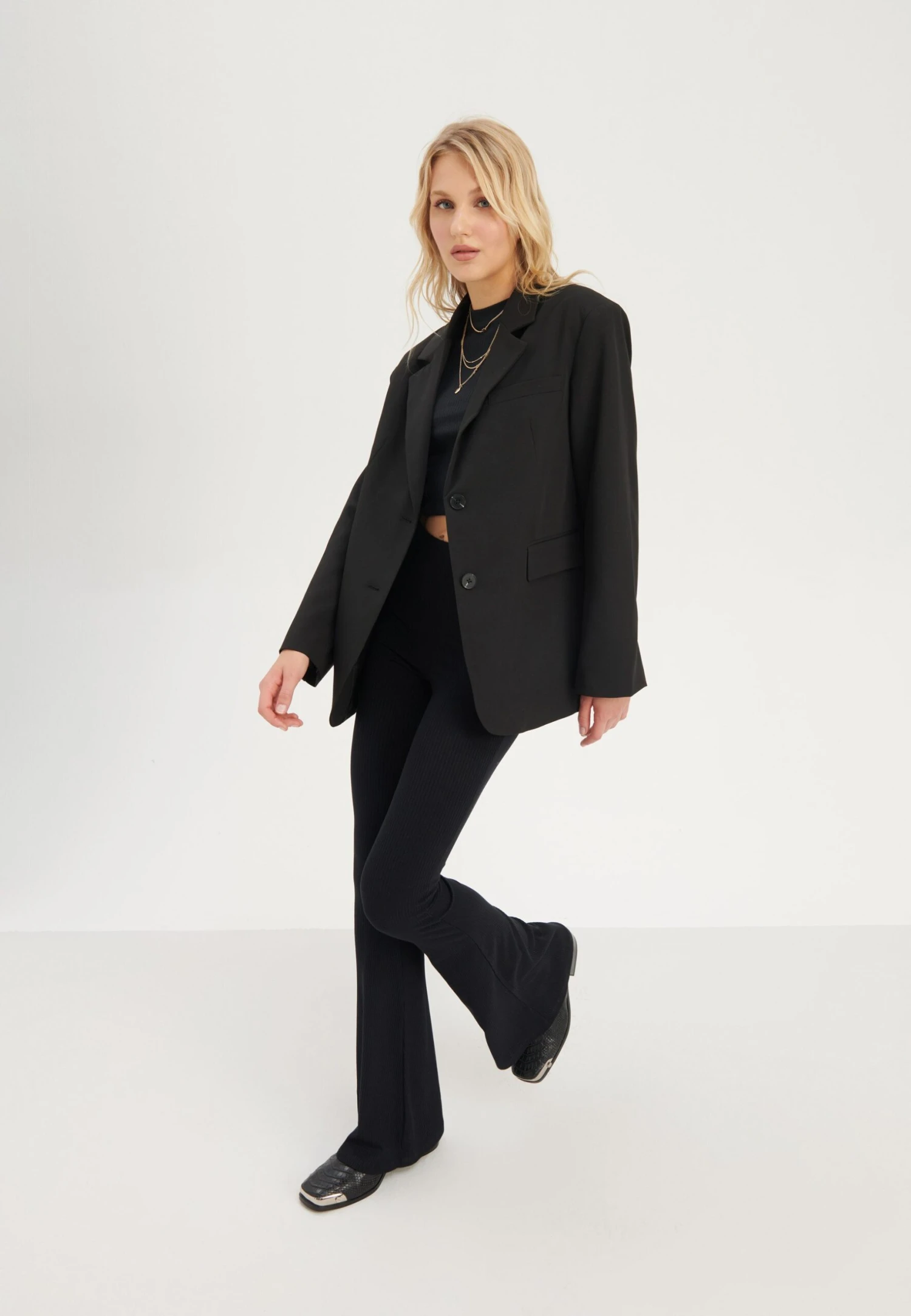 Even&Odd Oversize KurzmantelGiacca LeggeraBlack Donna Giacche E Blazer EV421U03H-Q11 4 Even&Odd Oversize KurzmantelGiacca LeggeraBlack Donna Giacche E Blazer EV421U03H-Q11 - immagine 2