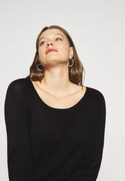 MaglioneBlack Donna Maglieria EVB21I00G-Q11 11 MaglioneBlack Donna Maglieria EVB21I00G-Q11 -Even&Odd 4b0be3692394412fb7fc2db2e77b201b