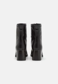 Even&Odd StivalettiBlack Donna Stivaletti EV411N0JA-Q11 11 Even&Odd StivalettiBlack Donna Stivaletti EV411N0JA-Q11 -Even&Odd 516a3ce91ba54ed4bc5baddbf509d30b