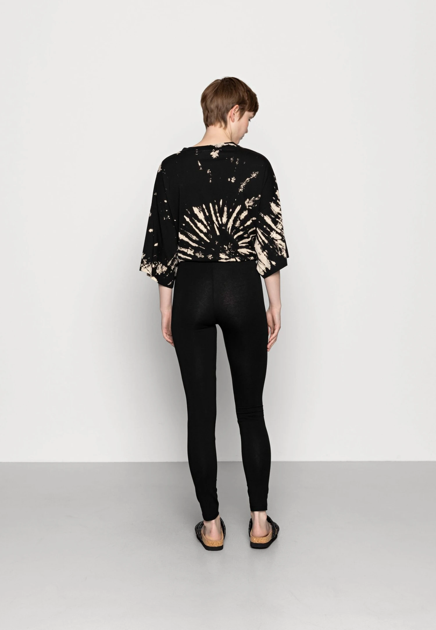 Even&Odd 2 PackLeggingsBlack Donna Pantaloni EV421A07V-Q12 5 Even&Odd 2 PackLeggingsBlack Donna Pantaloni EV421A07V-Q12 - immagine 3