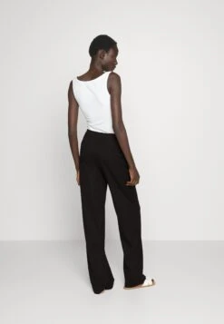 Business Casual Wide Legs With Front Pleats PantaloniBlack Donna Pantaloni EVI21A01U-Q11 -Even&Odd 67b1db6d9e6f407a9a6639a04fb64a02