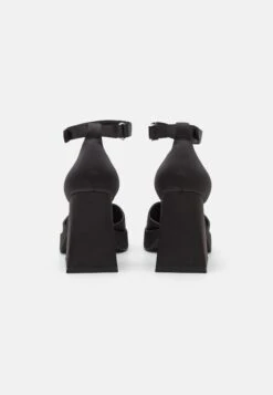 Even&Odd Scarpe Con PlateauBlack Donna Scarpe Con Tacco EV411B09T-Q11 -Even&Odd 6e0457c0c66c4611ad292d3133eb34c0