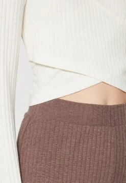 Even&Odd Maglietta A Manica LungaOff-White Donna T-shirt E Top EV421D1KB-A11 -Even&Odd 7e94b27c3fe34b1d9db060f411f778fa