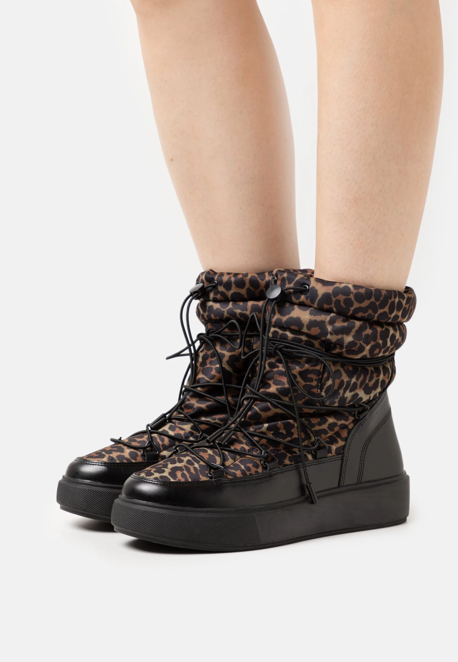 Even&Odd Snow BootStivaletti Con PlateauMulti-Coloured Donna Stivaletti EV411X025-T11 3 Even&Odd Snow BootStivaletti Con PlateauMulti-Coloured Donna Stivaletti EV411X025-T11