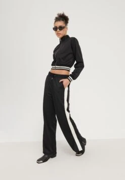 Even&Odd Pantaloni SportiviBlack Donna Pantaloni EV421A0DM-Q11 8 Even&Odd Pantaloni SportiviBlack Donna Pantaloni EV421A0DM-Q11 -Even&Odd 9c4eda5bba10471a855a49523372da82