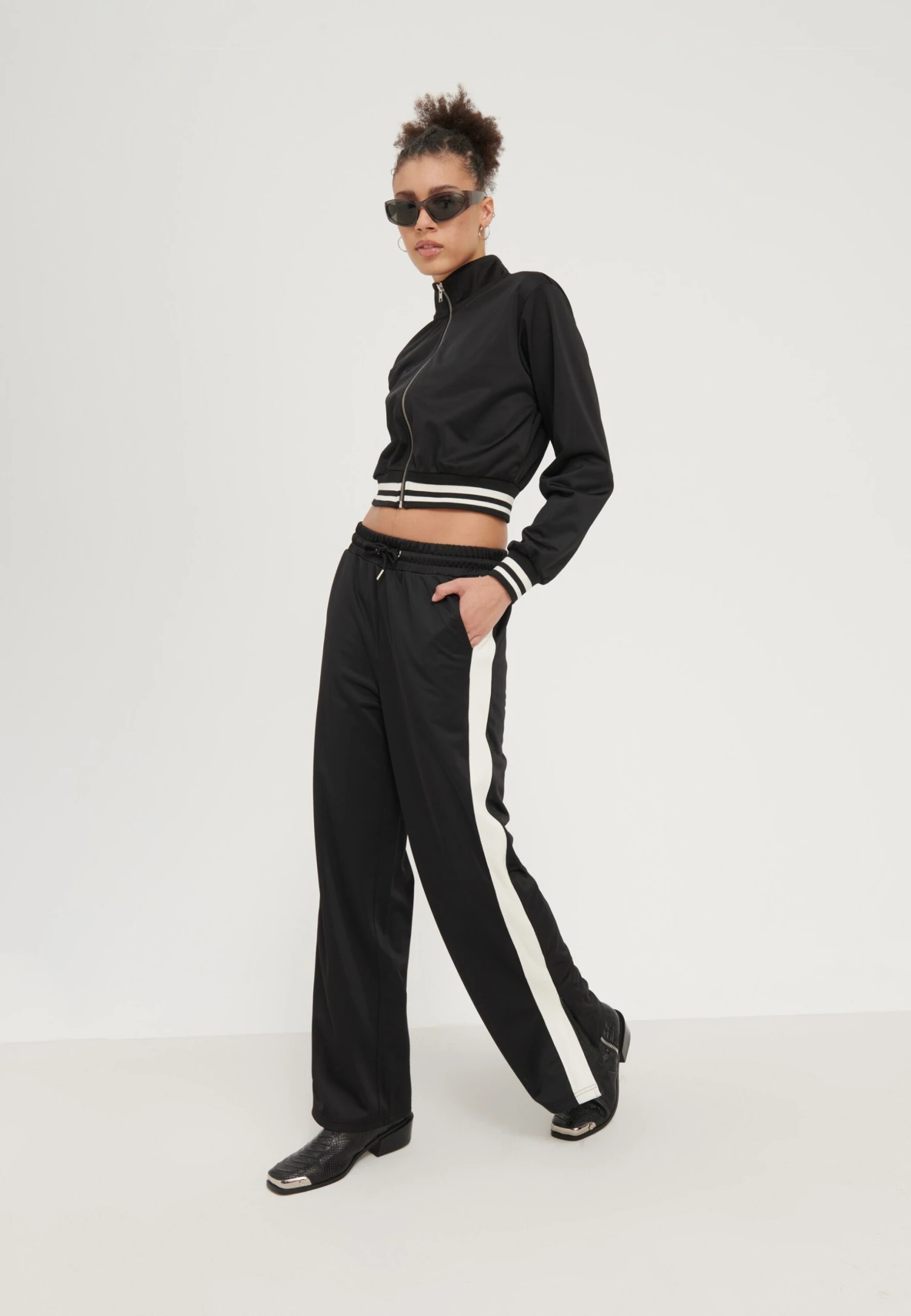 Even&Odd Pantaloni SportiviBlack Donna Pantaloni EV421A0DM-Q11 4 Even&Odd Pantaloni SportiviBlack Donna Pantaloni EV421A0DM-Q11 - immagine 2