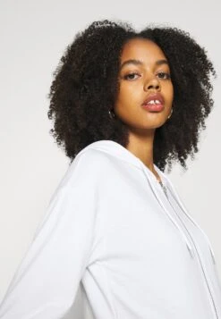 Even&Odd Felpa Con ZipWhite Donna Felpe EV421J08R-A11 15 Even&Odd Felpa Con ZipWhite Donna Felpe EV421J08R-A11 -Even&Odd 9cbb901a87714ec58425abd3f9145073
