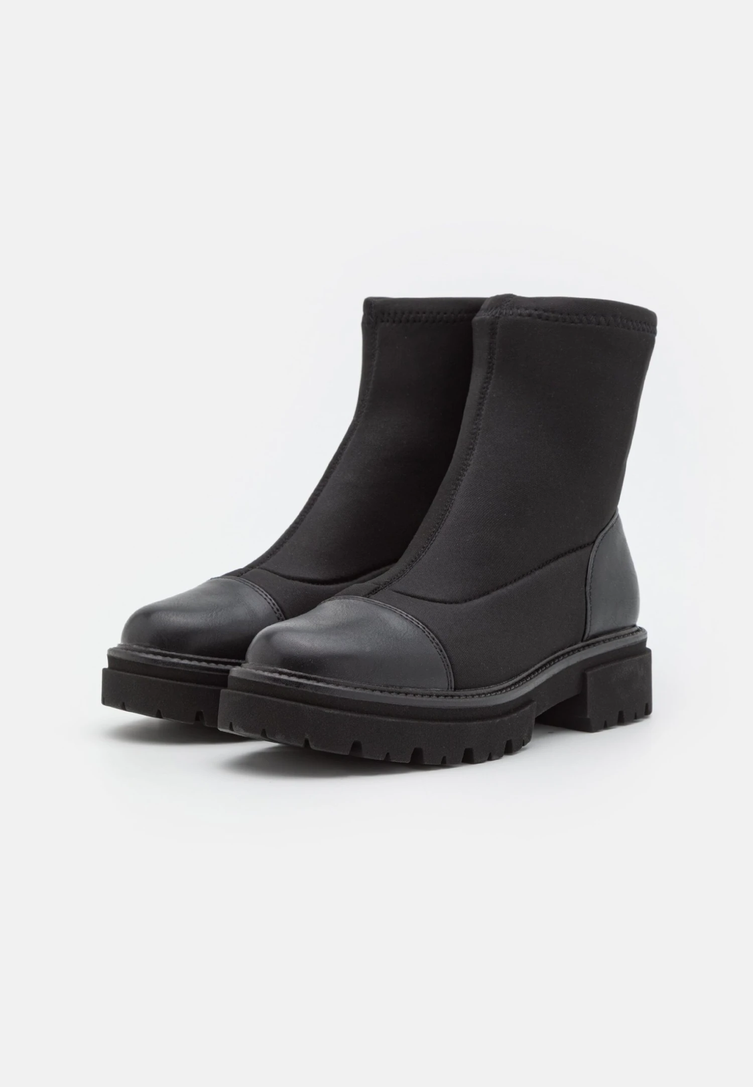 Stivaletti Con PlateauBlack Donna Stivaletti EVC11N02I-Q11 5 Stivaletti Con PlateauBlack Donna Stivaletti EVC11N02I-Q11 - immagine 3