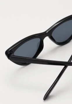 Even&Odd Occhiali Da SoleBlack Donna Occhiali Da Sole EV451K021-Q11 9 Even&Odd Occhiali Da SoleBlack Donna Occhiali Da Sole EV451K021-Q11 -Even&Odd b2fc9435bd274f758804cdc88095e1fb