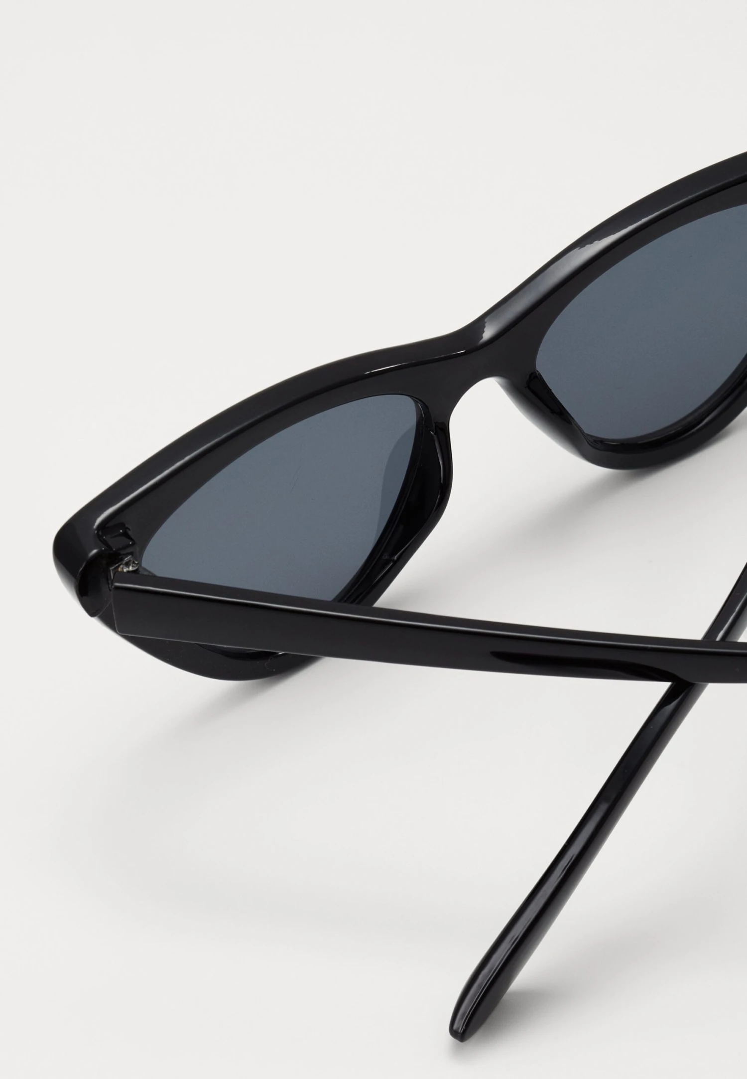 Even&Odd Occhiali Da SoleBlack Donna Occhiali Da Sole EV451K021-Q11 6 Even&Odd Occhiali Da SoleBlack Donna Occhiali Da Sole EV451K021-Q11 - immagine 4