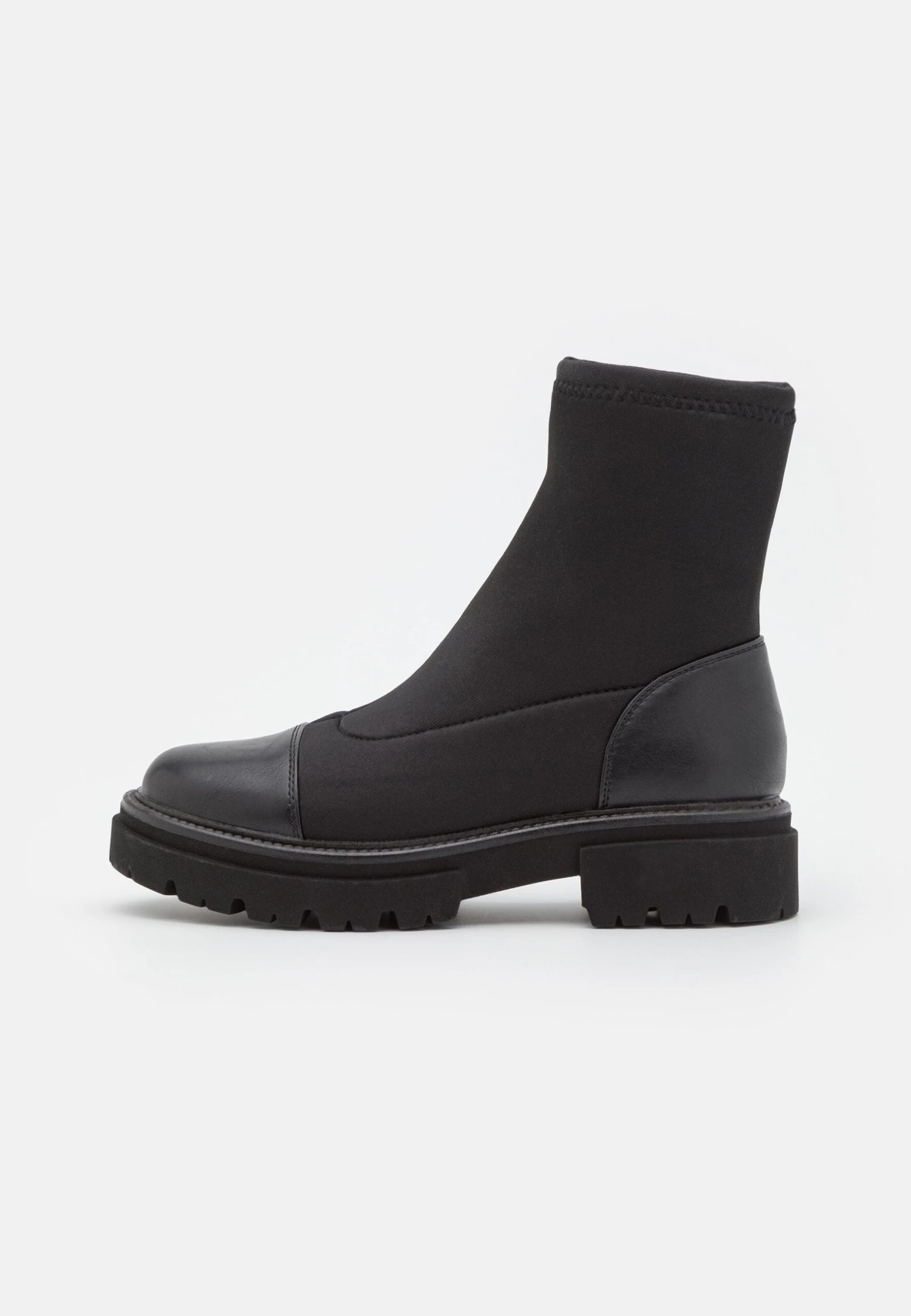 Stivaletti Con PlateauBlack Donna Stivaletti EVC11N02I-Q11 4 Stivaletti Con PlateauBlack Donna Stivaletti EVC11N02I-Q11 - immagine 2