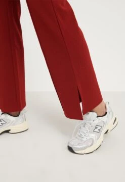 Even&Odd PantaloniBordeaux Donna Pantaloni EV421A0DH-G11 -Even&Odd be881dd3f95941b787b866070613a377