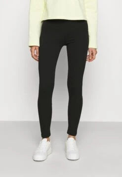 Even&Odd Set - Shorts - Black -Even&Odd c69c35ac444c4bc4a667e87d3a11b230