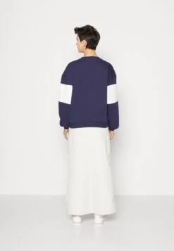 Even&Odd FelpaDark Blue/White Donna Felpe EV421J0DQ-K11 10 Even&Odd FelpaDark Blue/White Donna Felpe EV421J0DQ-K11 -Even&Odd d1bf8cc3fd4d46c2af5ff8a02c95729e