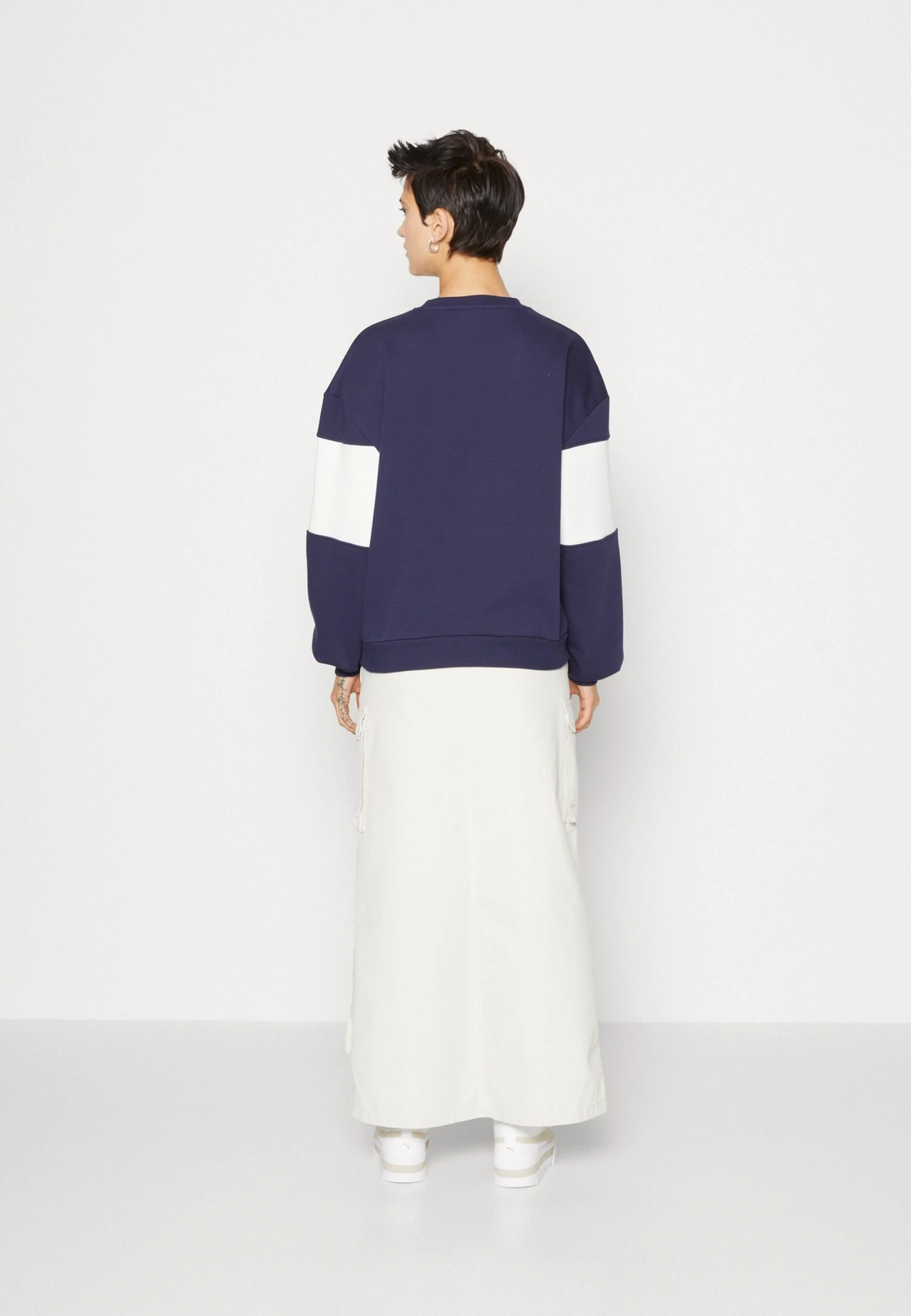 Even&Odd FelpaDark Blue/White Donna Felpe EV421J0DQ-K11 5 Even&Odd FelpaDark Blue/White Donna Felpe EV421J0DQ-K11 - immagine 3