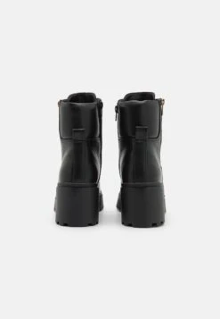 Stivaletti StringatiBlack Donna Stivaletti EVC11N02E-Q11 -Even&Odd d84f48340ec3479596e9c33cea4d713f