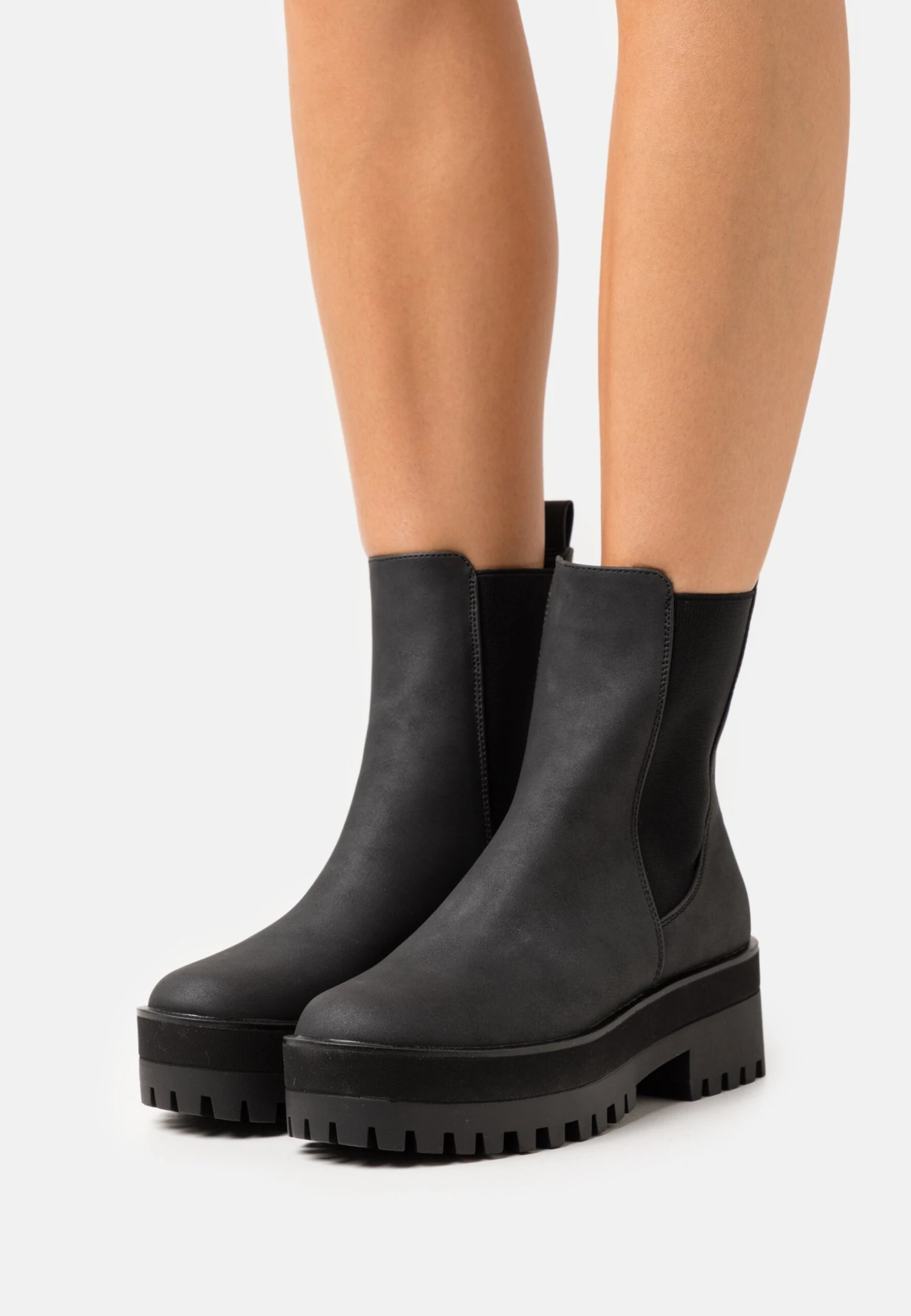 Stivaletti Con PlateauBlack Donna Stivaletti EVC11N020-Q11 3 Stivaletti Con PlateauBlack Donna Stivaletti EVC11N020-Q11