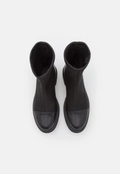 Stivaletti Con PlateauBlack Donna Stivaletti EVC11N02I-Q11 13 Stivaletti Con PlateauBlack Donna Stivaletti EVC11N02I-Q11 -Even&Odd ea8dff09737b43c8a8724192d5ca05d0