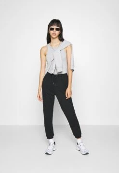 Even&Odd Regular Fit Joggers - Pantaloni Sportivi - Black -Even&Odd ed432891010e417dbbdc589630d839ab