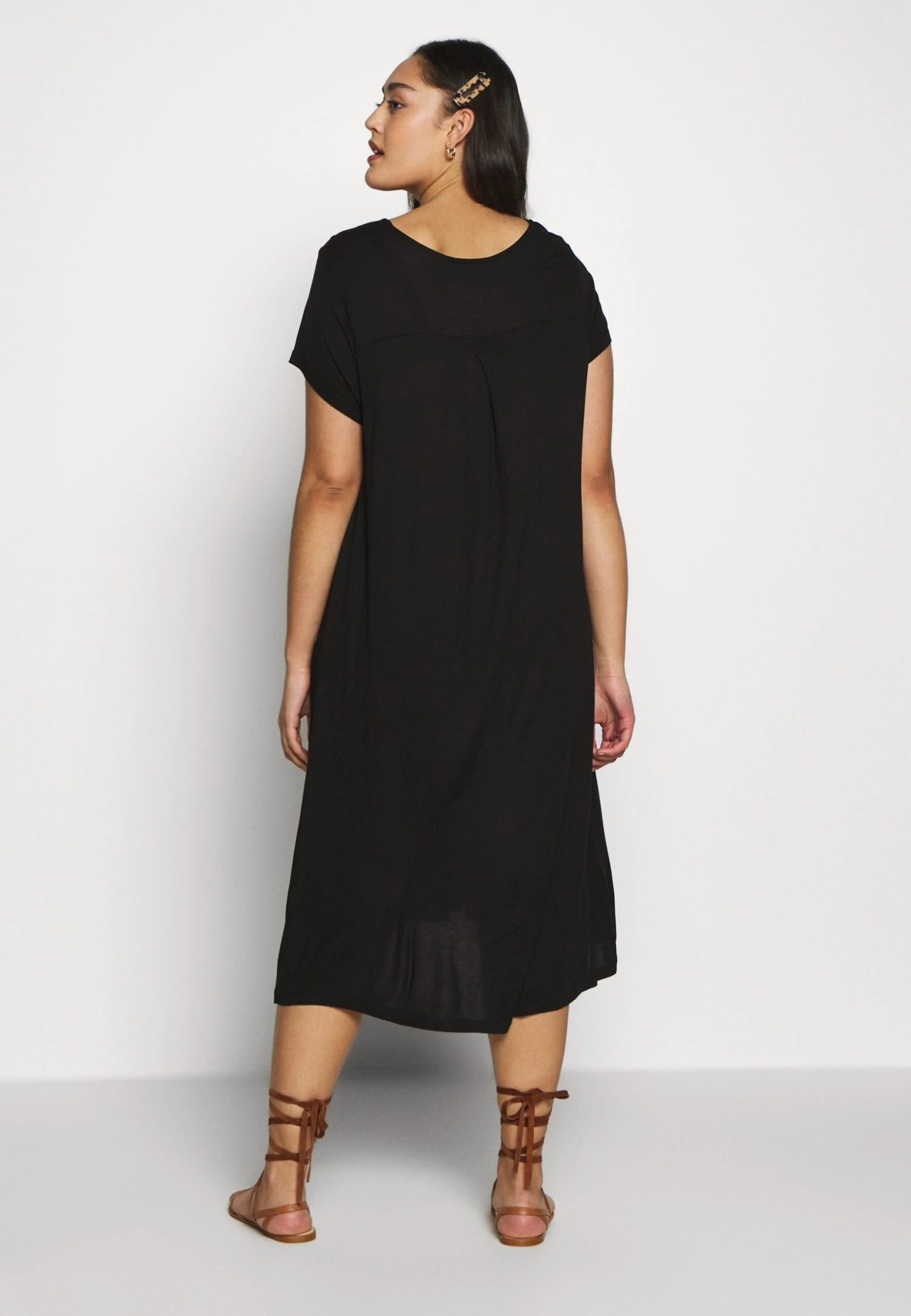 Vestito Di MaglinaBlack Donna Vestiti EVB21C01Y-Q11 5 Vestito Di MaglinaBlack Donna Vestiti EVB21C01Y-Q11 - immagine 3