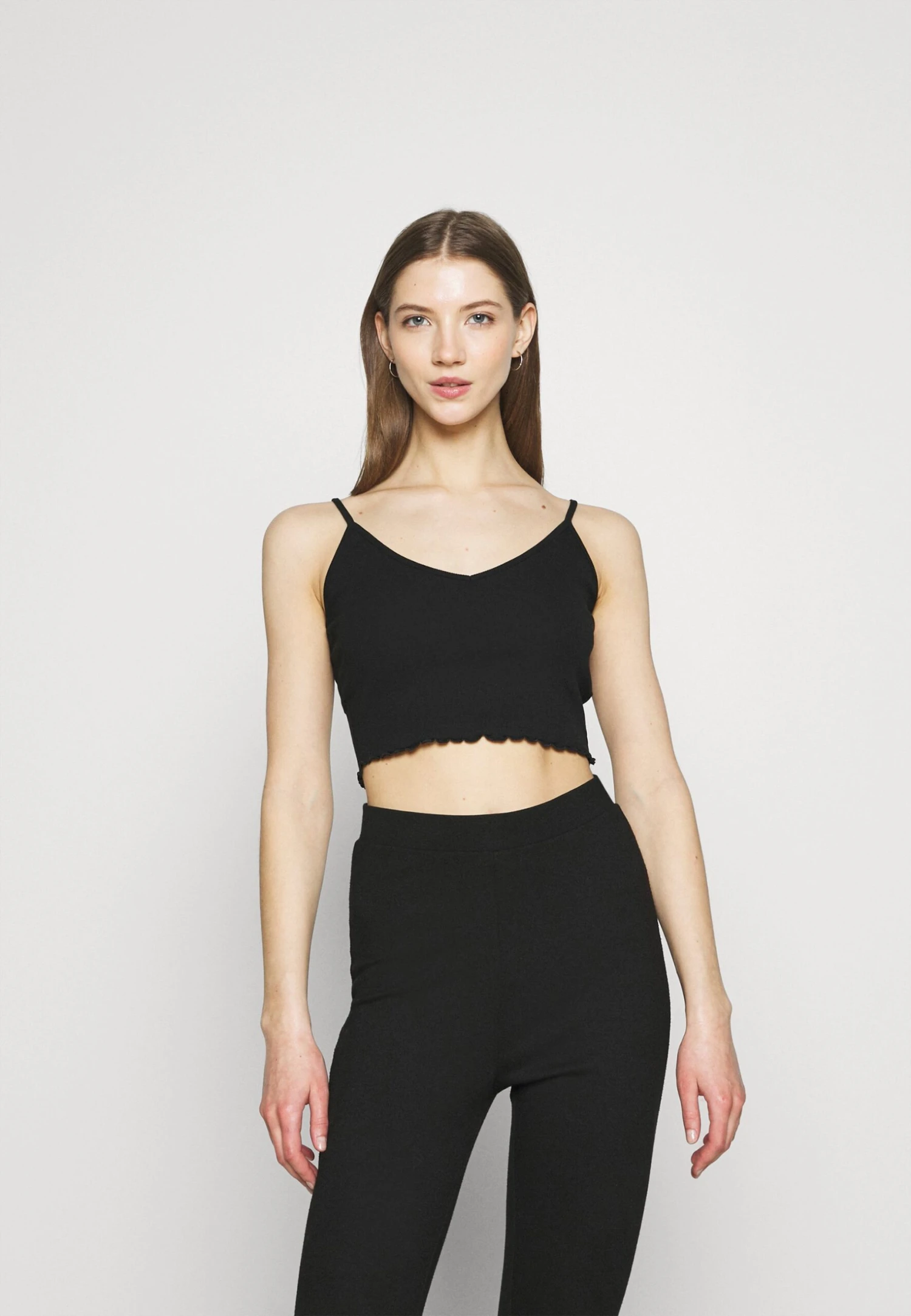 Even&Odd Strappy Lettuce Crop 3 PackTopBlack/White/Grey Donna T-shirt E Top EV421D1KZ-Q11 4 Even&Odd Strappy Lettuce Crop 3 PackTopBlack/White/Grey Donna T-shirt E Top EV421D1KZ-Q11 - immagine 2