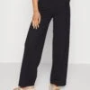 Wide Leg TrousersPantaloniBlack Donna Pantaloni EVI21A01H-Q11 -Even&Odd fb3813b4f71148f189667836f1db0156